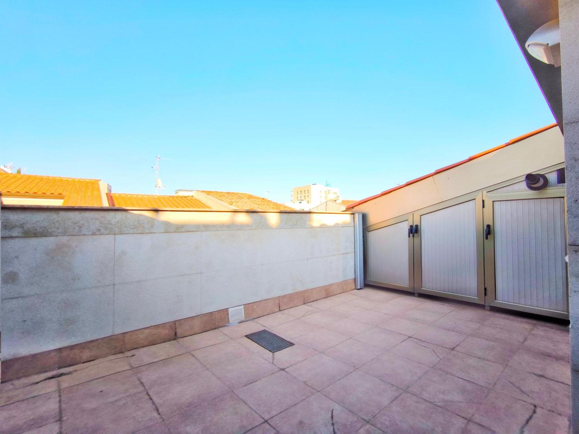 Moderno Apartamento Duplex En Terrassa Centro Kültér fotó