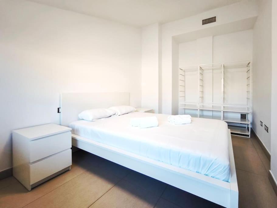 Moderno Apartamento Duplex En Terrassa Centro Kültér fotó