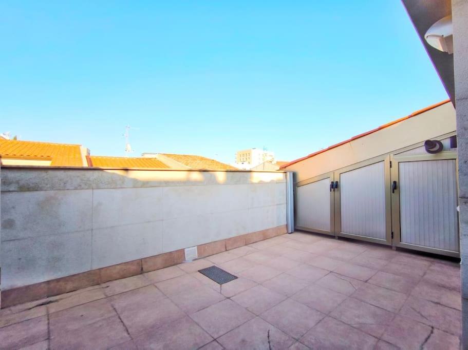 Moderno Apartamento Duplex En Terrassa Centro Kültér fotó